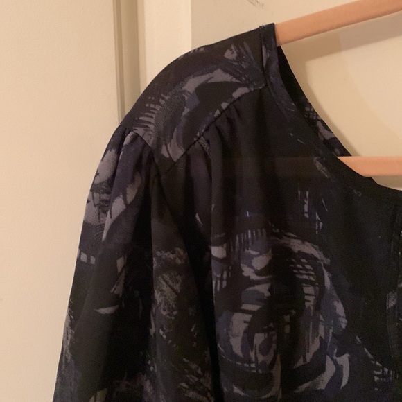 EUC Just My Size black, blue & grey front keyhole sheer blouse sz4x (26W-28W) - Picture 4 of 11